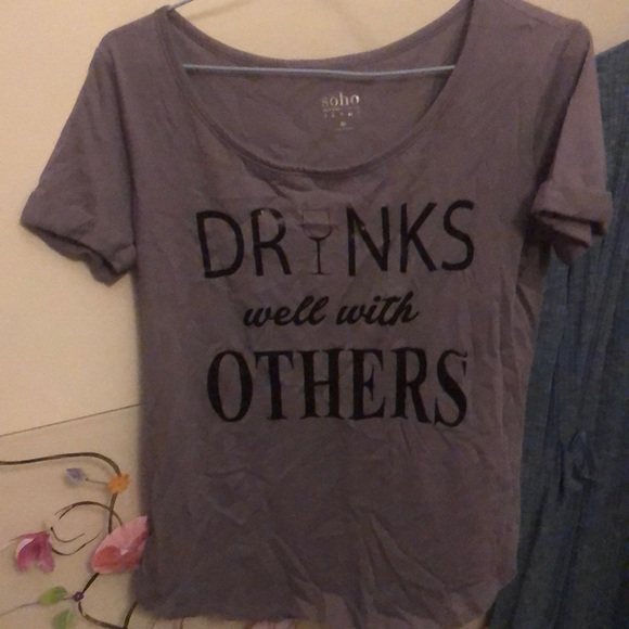 New York & Company Tops - Drinks well with others New York and co tee